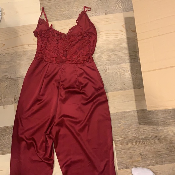 Red satin jumpsuit - Picture 2 of 3